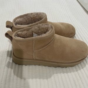 Ugg Classic Ultra Mini 38